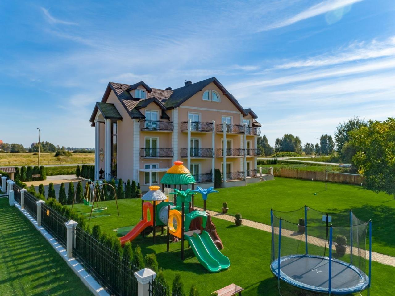 Pensjonat Marynarski - Apartamenty Darłówko Exterior foto