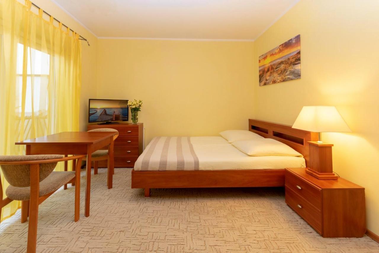 Pensjonat Marynarski - Apartamenty Darłówko Exterior foto